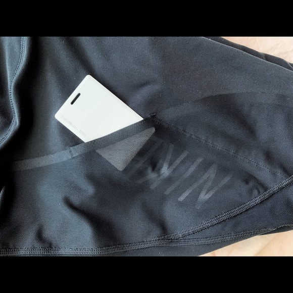 Women’s Nike High-Rise Leggings with Side Pocket - Picture 4 of 4